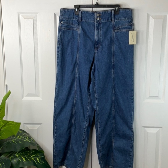Universal Thread - Women's High-Rise Tailored Wide Leg Jeans Size 17R - Picture 4 of 12